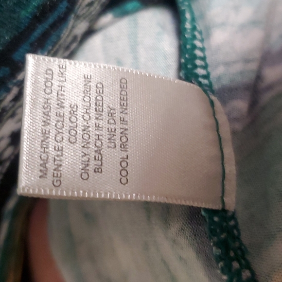 Christopher & Banks Scoop Neck Top - Picture 6 of 6